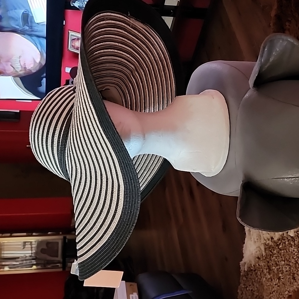 Women's Hat